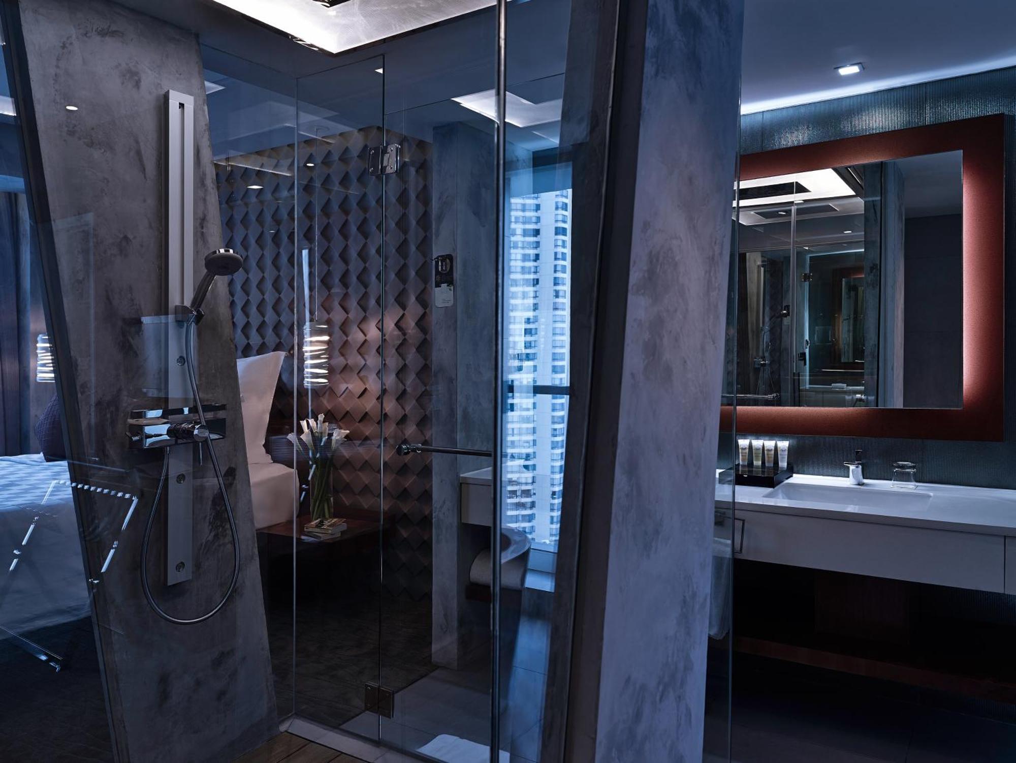 Pullman Jakarta Central Park Εξωτερικό φωτογραφία Bathroom