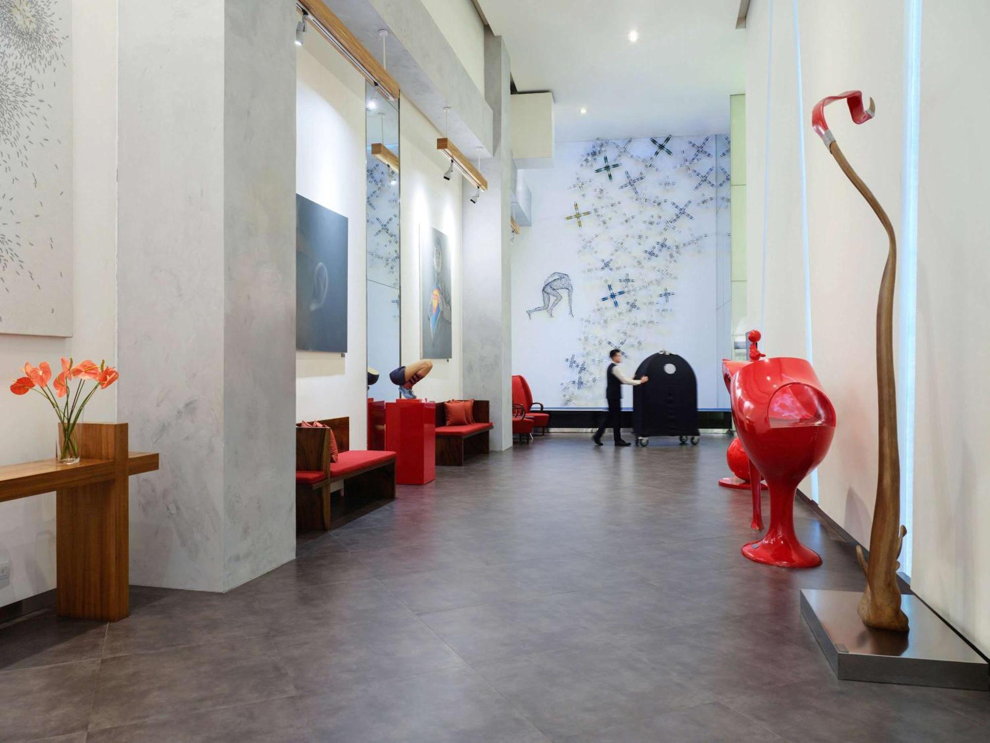 Pullman Jakarta Central Park Εξωτερικό φωτογραφία The lobby of the hotel