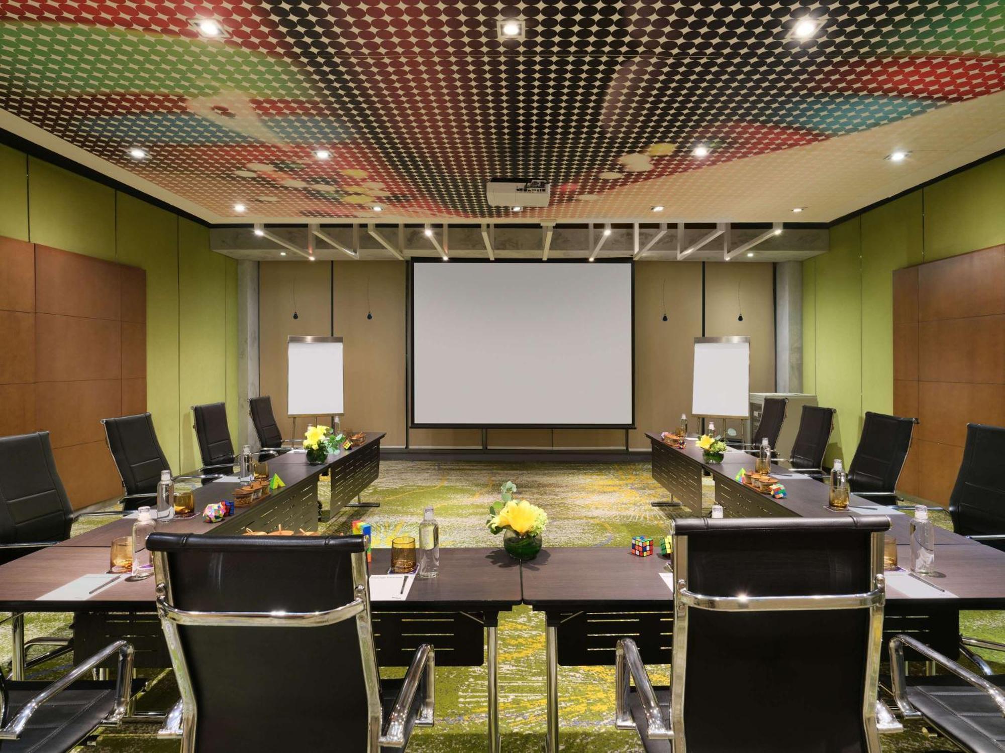 Pullman Jakarta Central Park Εξωτερικό φωτογραφία Meeting room