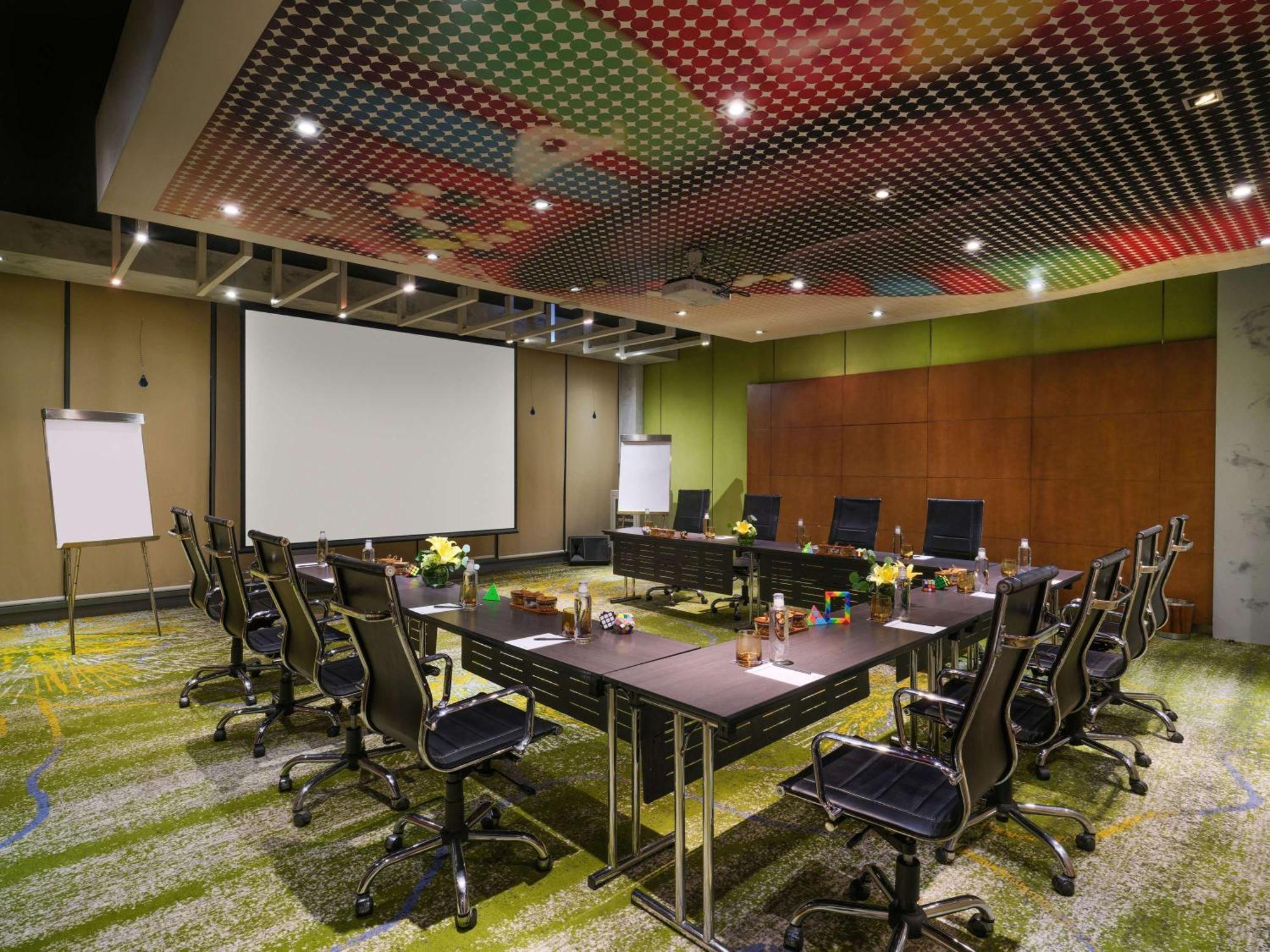 Pullman Jakarta Central Park Εξωτερικό φωτογραφία Meeting room