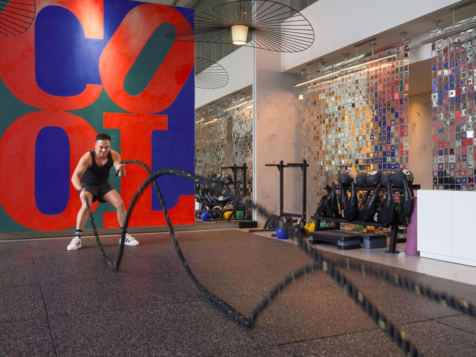 Pullman Jakarta Central Park Εξωτερικό φωτογραφία The gym at the Standard East Village